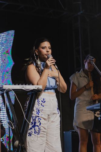Foto de prensa de Dana Salguero (en vivo)